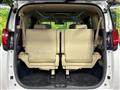 2016 Toyota Alphard Hybrid