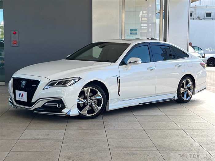 2018 Toyota Crown Hybrid