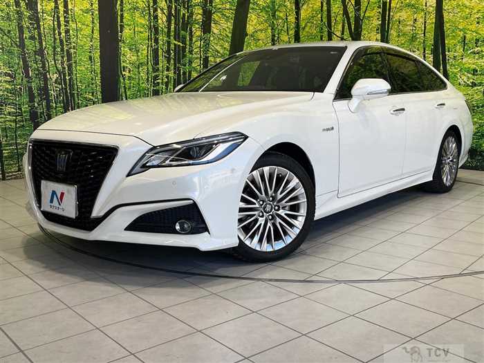 2019 Toyota Crown Hybrid