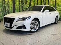 2019 Toyota Crown Hybrid