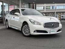 2013 Nissan Cima