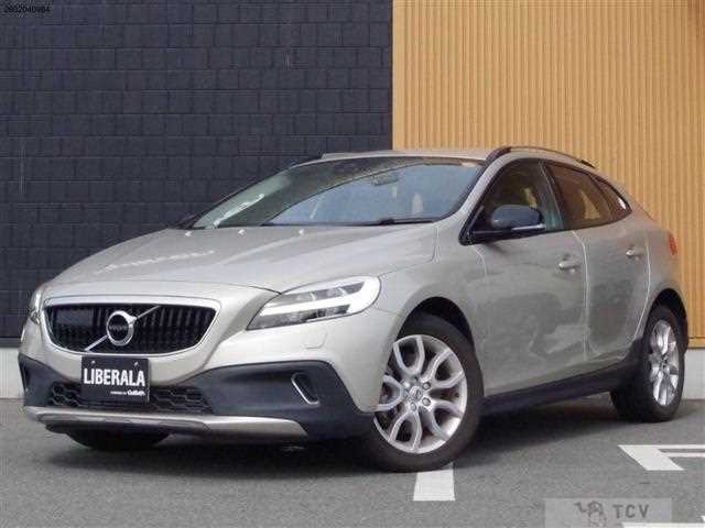 2017 Volvo V40
