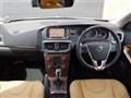 2017 Volvo V40
