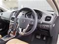 2017 Volvo V40