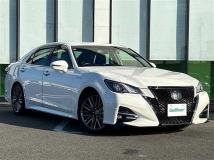 2018 Toyota Crown Hybrid
