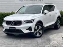 2025 Volvo XC40