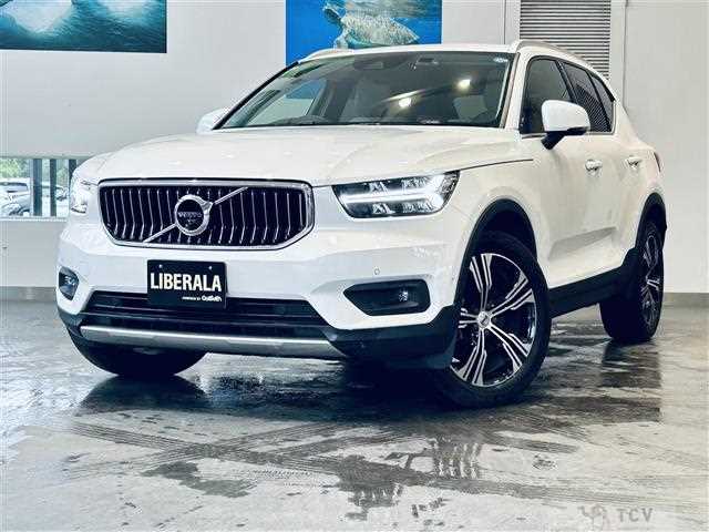 2022 Volvo XC40
