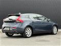 2017 Volvo V40