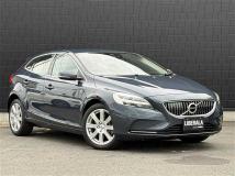 2017 Volvo V40