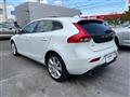 2020 Volvo V40
