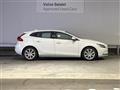 2017 Volvo V40