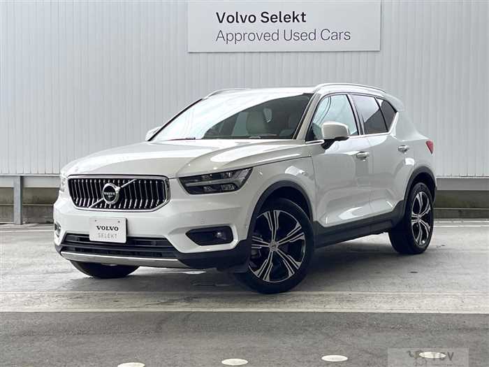 2022 Volvo XC40