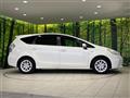 2011 Toyota PRIUS α