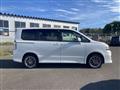 2010 Toyota Voxy