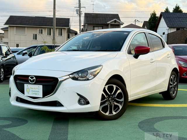 2014 Mazda Demio