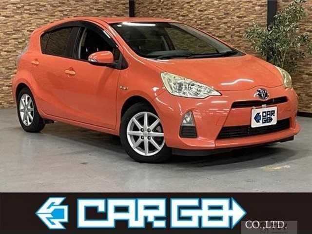 2013 Toyota AQUA