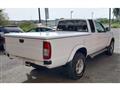 2000 Nissan Dutsun Truck