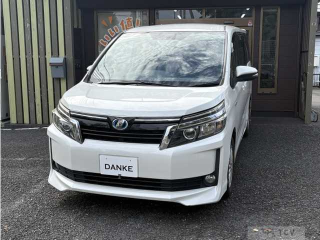 2014 Toyota Voxy