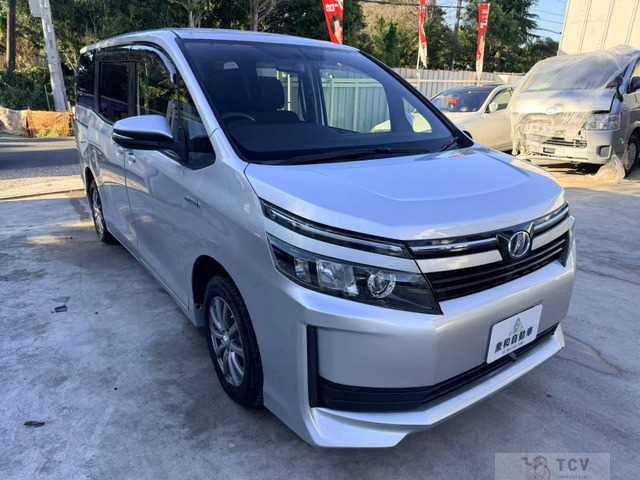 2014 Toyota Voxy
