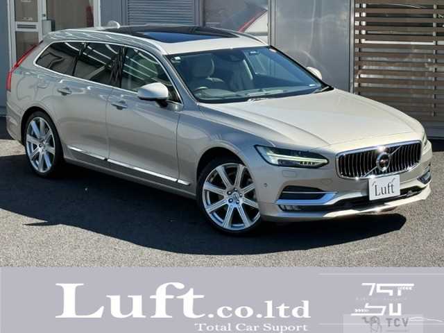 2017 Volvo V90