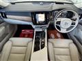 2017 Volvo V90