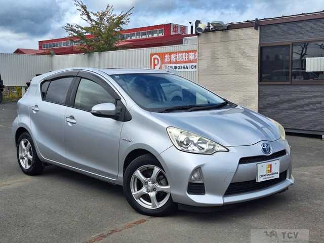 2013 Toyota AQUA