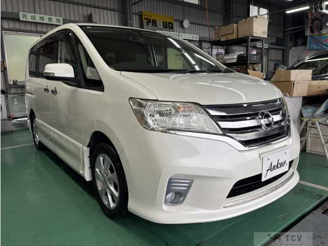 2012 Nissan Serena
