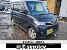2011 Nissan ROOX