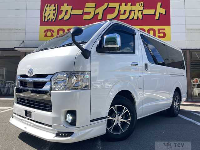 2022 Toyota Hiace Van