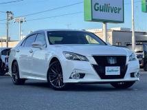 2015 Toyota Crown Hybrid