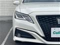 2019 Toyota Crown Hybrid