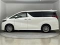 2022 Toyota Alphard Hybrid