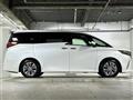 2025 Toyota Alphard Hybrid