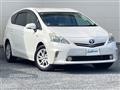 2013 Toyota PRIUS α