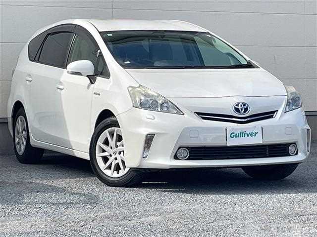 2013 Toyota PRIUS α