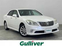 2012 Toyota Crown Royal Series