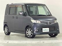 2010 Nissan ROOX