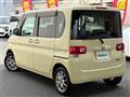 2011 Daihatsu Tanto