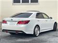 2013 Toyota Crown Hybrid