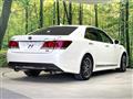 2013 Toyota Crown Hybrid