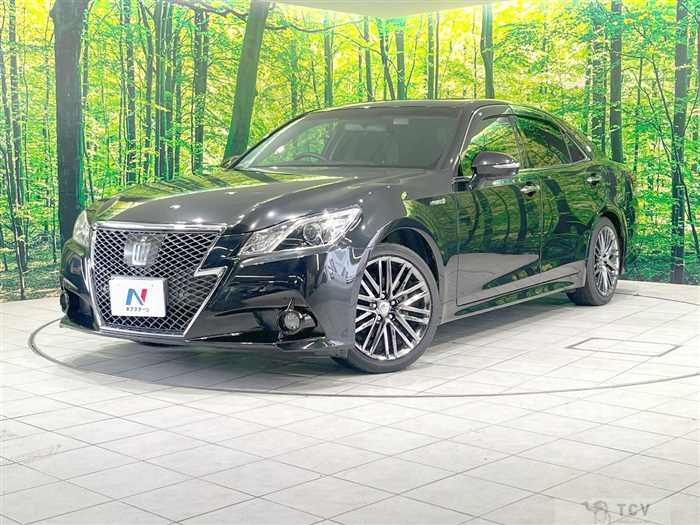 2014 Toyota Crown Hybrid
