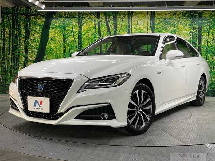 2018 Toyota Crown Hybrid