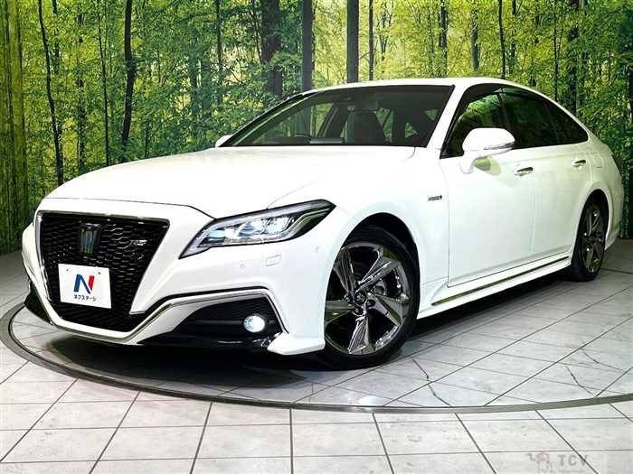 2018 Toyota Crown Hybrid