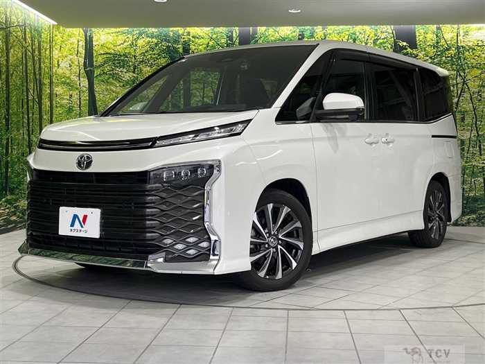 2022 Toyota Voxy