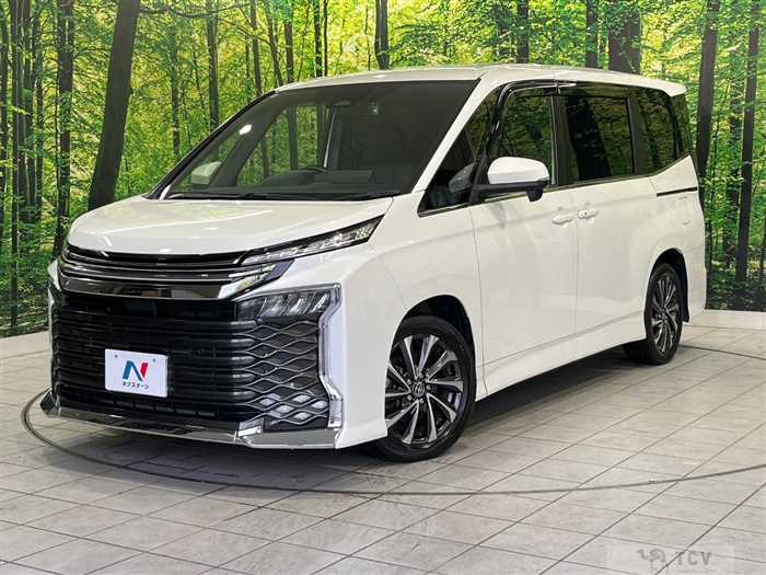 2022 Toyota Voxy