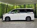 2022 Toyota Voxy