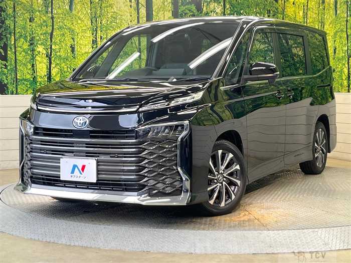 2022 Toyota Voxy