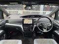 2016 Toyota Estima
