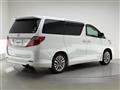 2013 Toyota Alphard