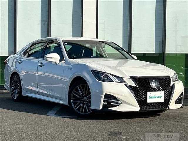 2018 Toyota Crown Hybrid